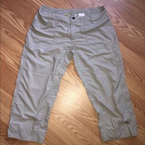 Women’s Mountain Hardwear Capris Size:12